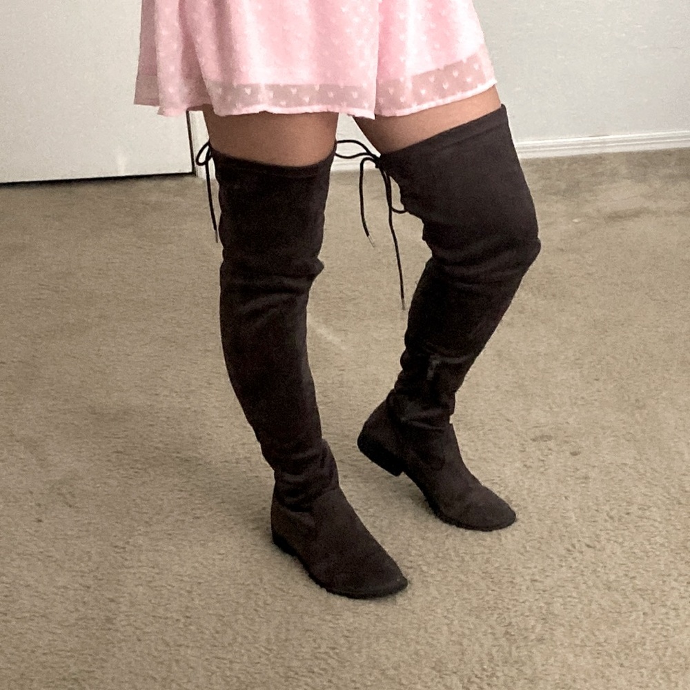 Rue21 Thigh High Boots Flat Size 7.5 Charcoal Gray Tie